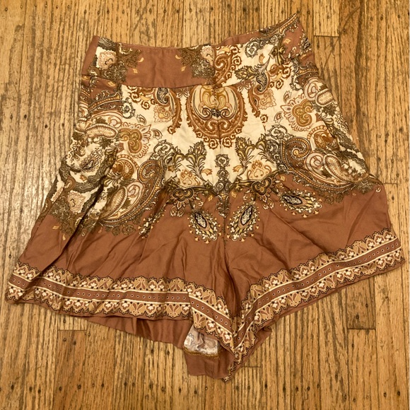 H&M High Waist Paisley Shorts size 0 - Picture 4 of 8